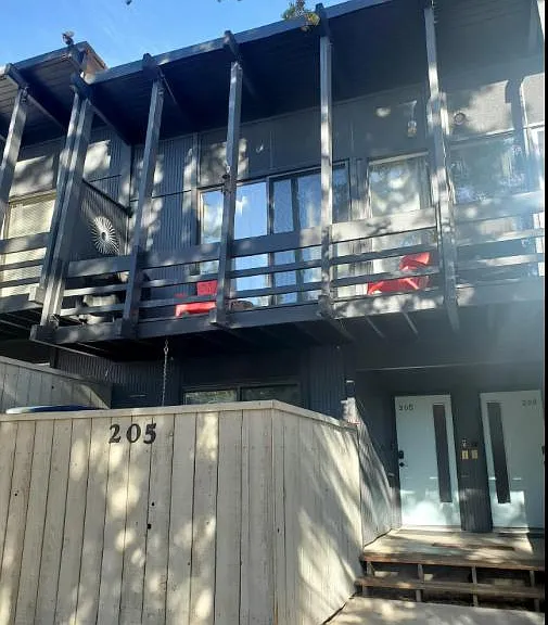 Tyrol Ln — Photo 2