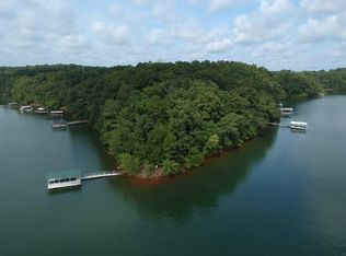 806 Long Point Dr, Seneca, SC 29678