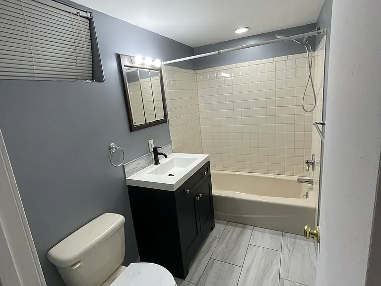 216 Carnation Ct #BASEMENT — Photo 8