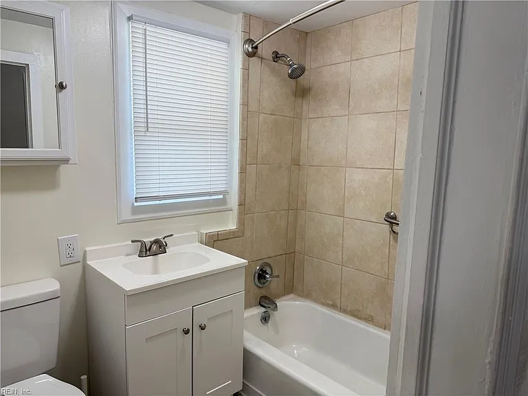 431 Appomattox St #1 — Photo 12