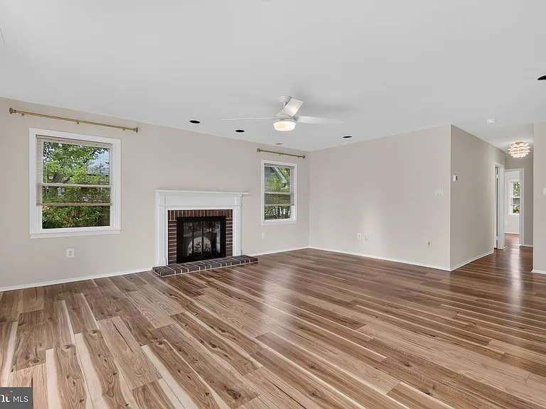 4214 Penner Ln — Photo 8