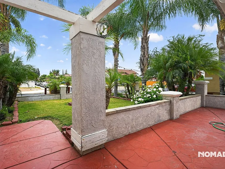13699 Daimler St — Photo 14