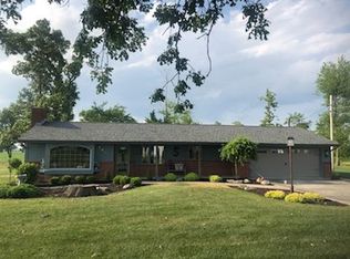 19611 Ehle Rd, Woodburn, IN 46797