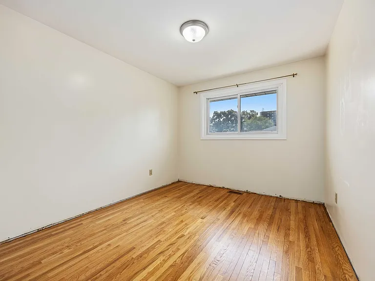 560 Berkshire Rd #A — Photo 10