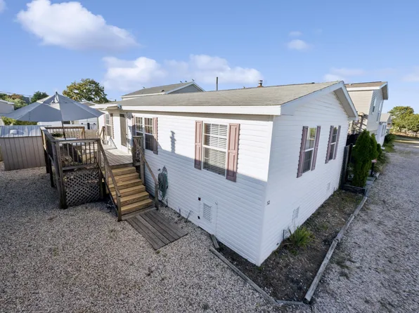 53 Crassen Blvd #32, Amagansett, NY 11930