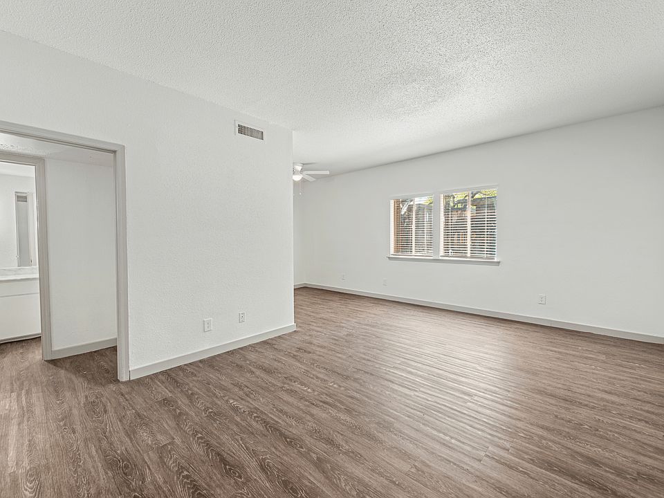 1st image of 740 W Spring Valley Rd #127
