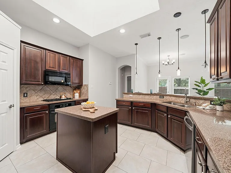11308 Windy Dawn Dr — Photo 20