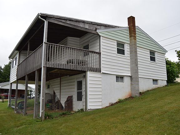 4th image of 535 N High St