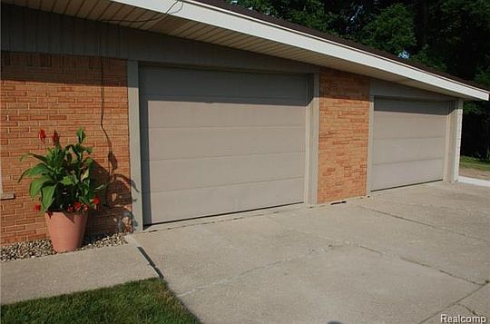 4th image of 37510 Knoll Dr