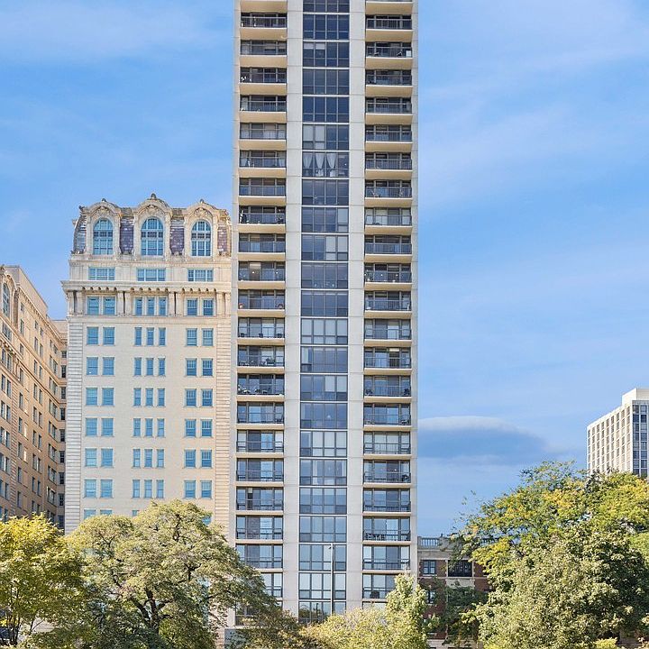 1st image of 2314 N Lincoln Park W #15