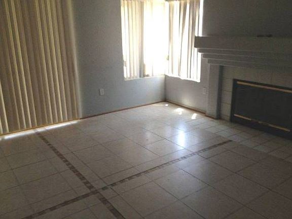 5th image of 7525 Jacaranda Ave