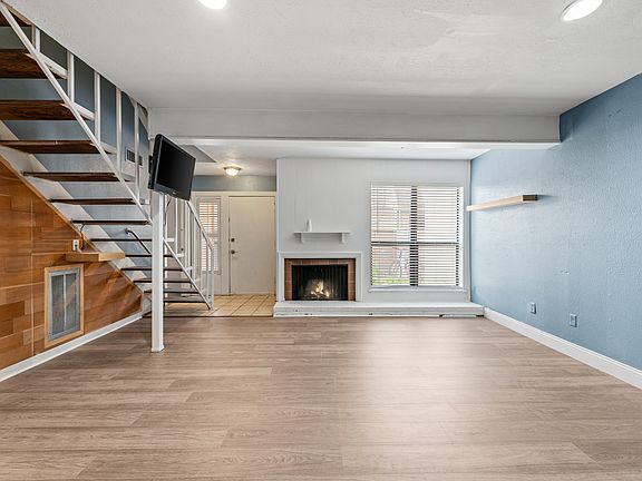 5th image of 3121 Park Ln APT 1125