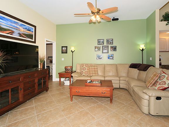 4th image of 6526 Autumn Woods Blvd