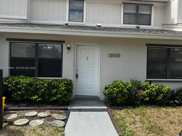 16413 Grape Way, Delray Beach, FL 33484