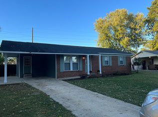 106 Blueberry Ln SW, Decatur, AL 35601