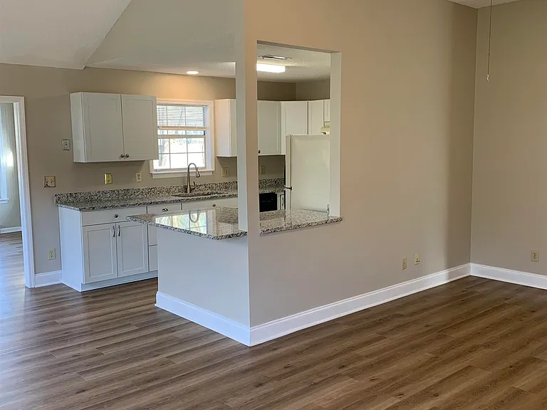 133 Sweet Hollow Way NW — Photo 5
