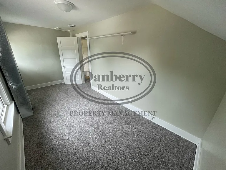 931 Tiffin Ave — Photo 14