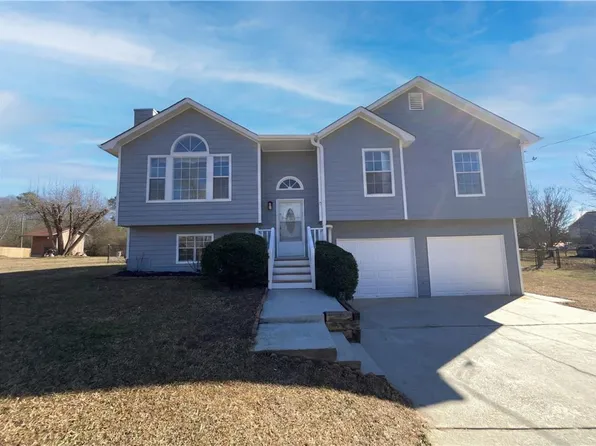 36 Brittaney Dr, Dallas, GA 30157