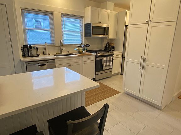 3rd image of 665 Main St #1