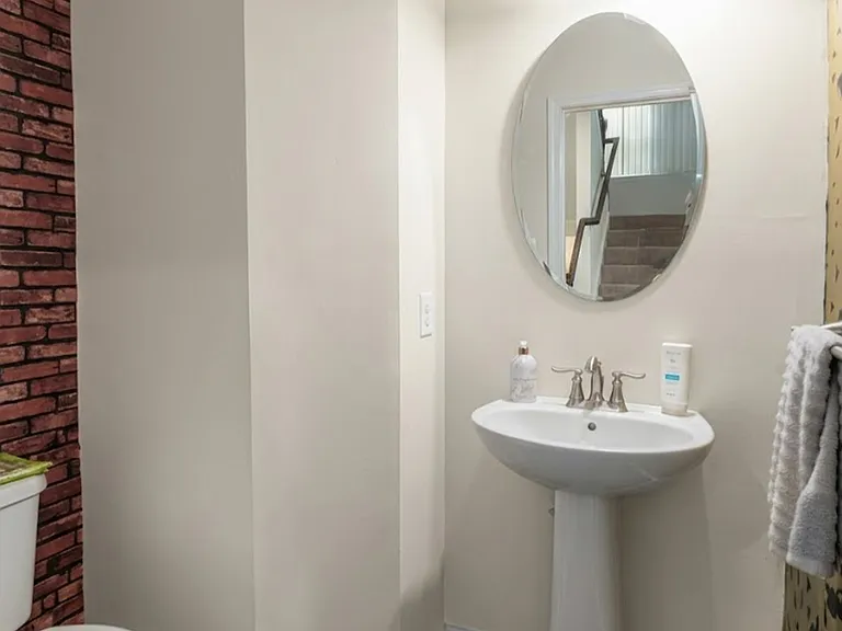 1415 Village Green Way — Photo 15