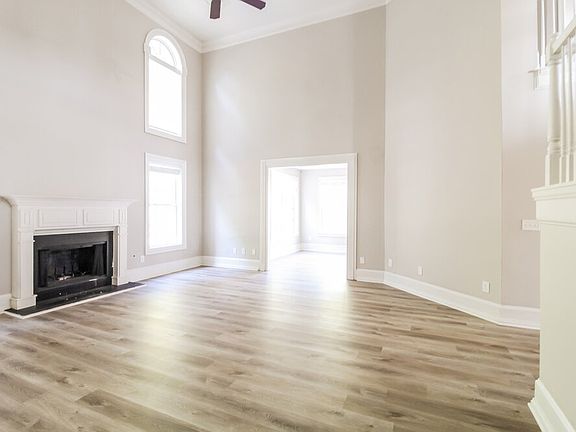 4th image of 277 Grandiflora Dr