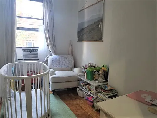 Rented by Brooklyn Heights Real Estate Inc | media 4