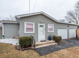 42478 N Lake Ave, Antioch, IL 60002