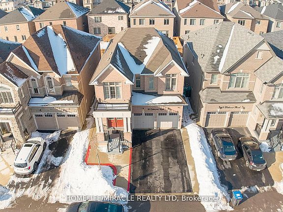 3rd image of 10 Dalecrest Rd