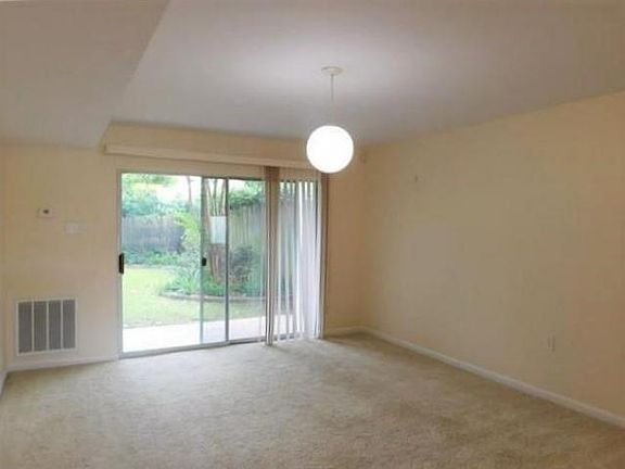 2nd image of 217 Stafford Pl