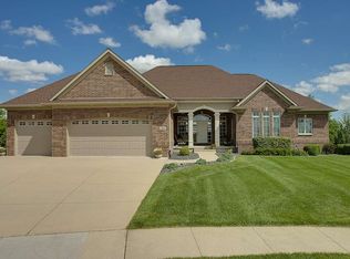 2908 Stratford Ct, Cedar Falls, IA 50613