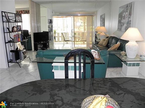 5th image of 4350 Hillcrest Dr APT 115