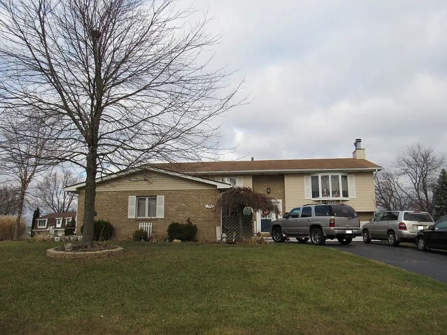 4043 Westover Dr photo 1