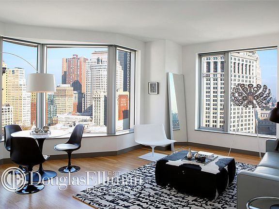 2nd image of 8 Spruce St APT 7R