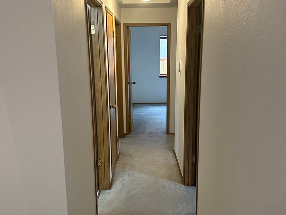 4th image of 18919 111th Pl SE