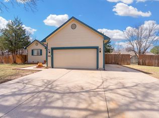11028 W Shade Cir, Wichita, KS 67212