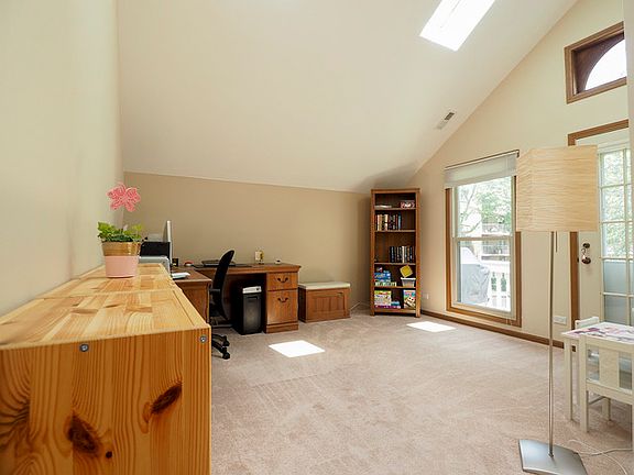 4th image of 192 S Stonington Dr #0