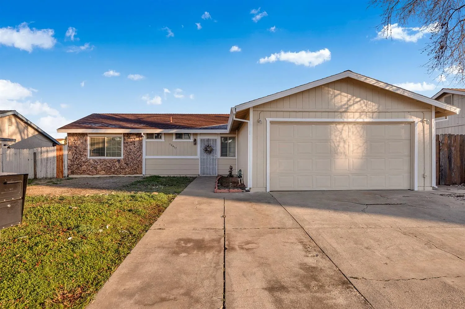 10417 Autumn Breeze Way photo 1