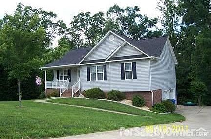 1st image of 933 Manor Dr