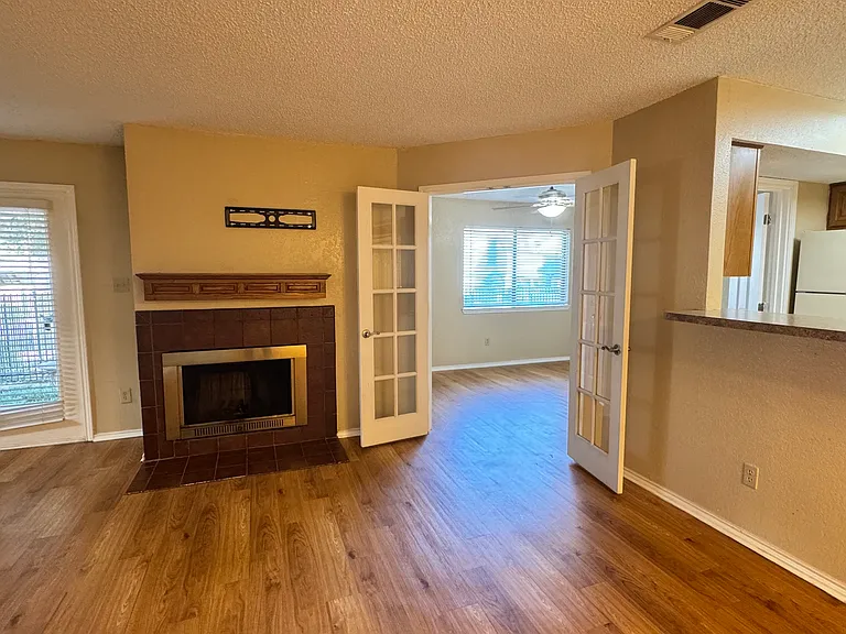 2311 Balsam Dr #H105 — Photo 8