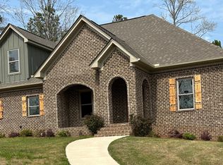 325 Lake Pointe Dr, Lincoln, AL 35096