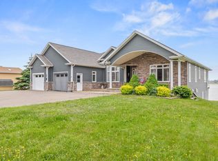 26 Bayside Rd N, Saint David'S Parish, PE C1N4J9