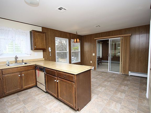 2nd image of 113 Troumaka St