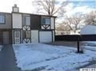 714 E Murray St, Rawlins, WY 82301