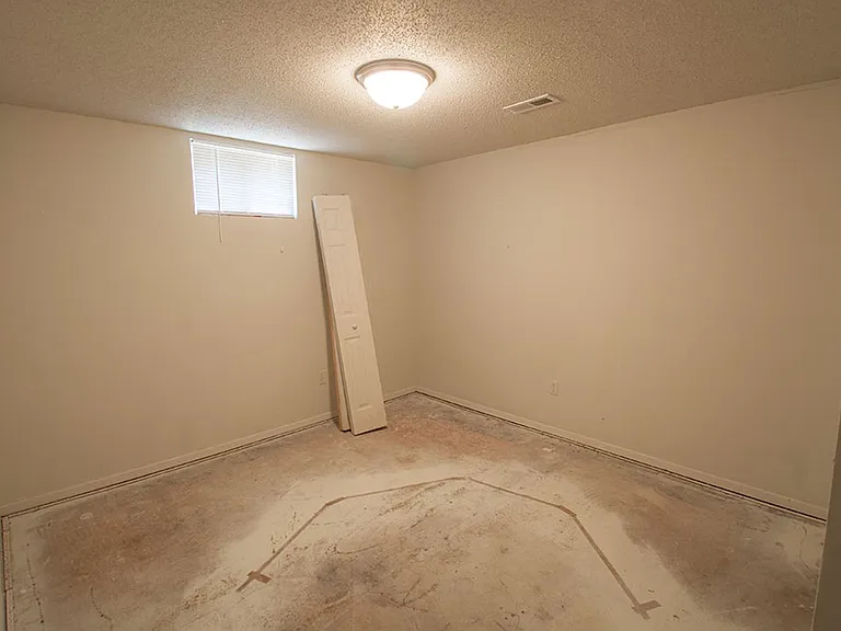 210 Wheaton Ct — Photo 22