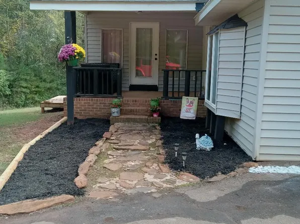 217 Blue Ridge Riding Club Rd, West Union, SC 29696