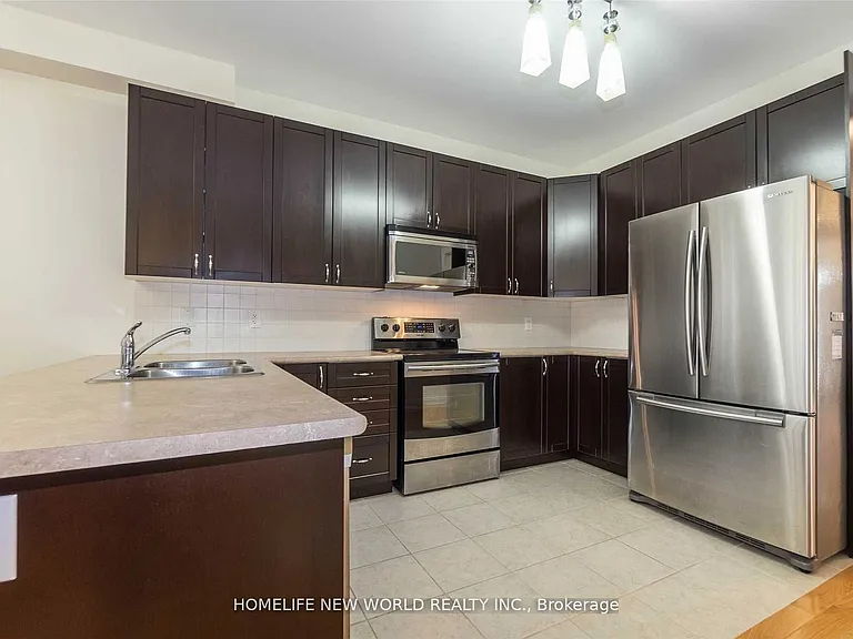 18 Danpatrick Dr — Photo 5