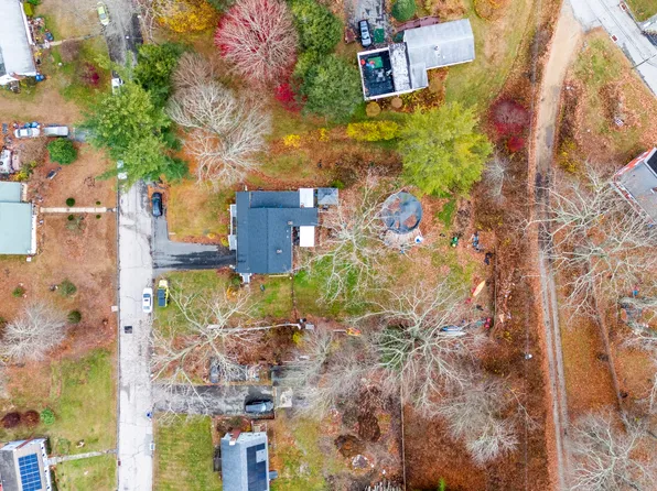 28 Fielding Terrace, Montville, CT 06382