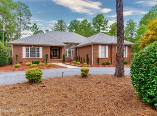 29 Glasgow Dr, Pinehurst, NC 28374