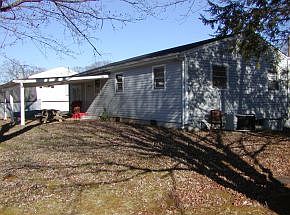 4th image of 706 Hill Top Dr