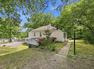 83 Shore Dr, Auburn, MA 01501